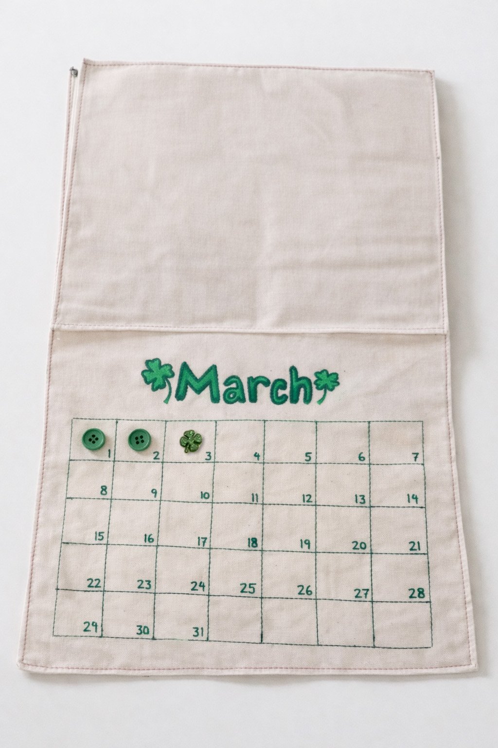 ✨📅2026 Button Calendar: Stitch Your Year One Button at a Time