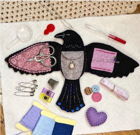 🔥Last Day 49% OFF -🖤 “Raven’s Keepsake – Guardian of Stitches”