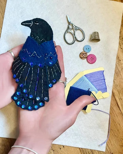 🔥Last Day 49% OFF -🖤 “Raven’s Keepsake – Guardian of Stitches”